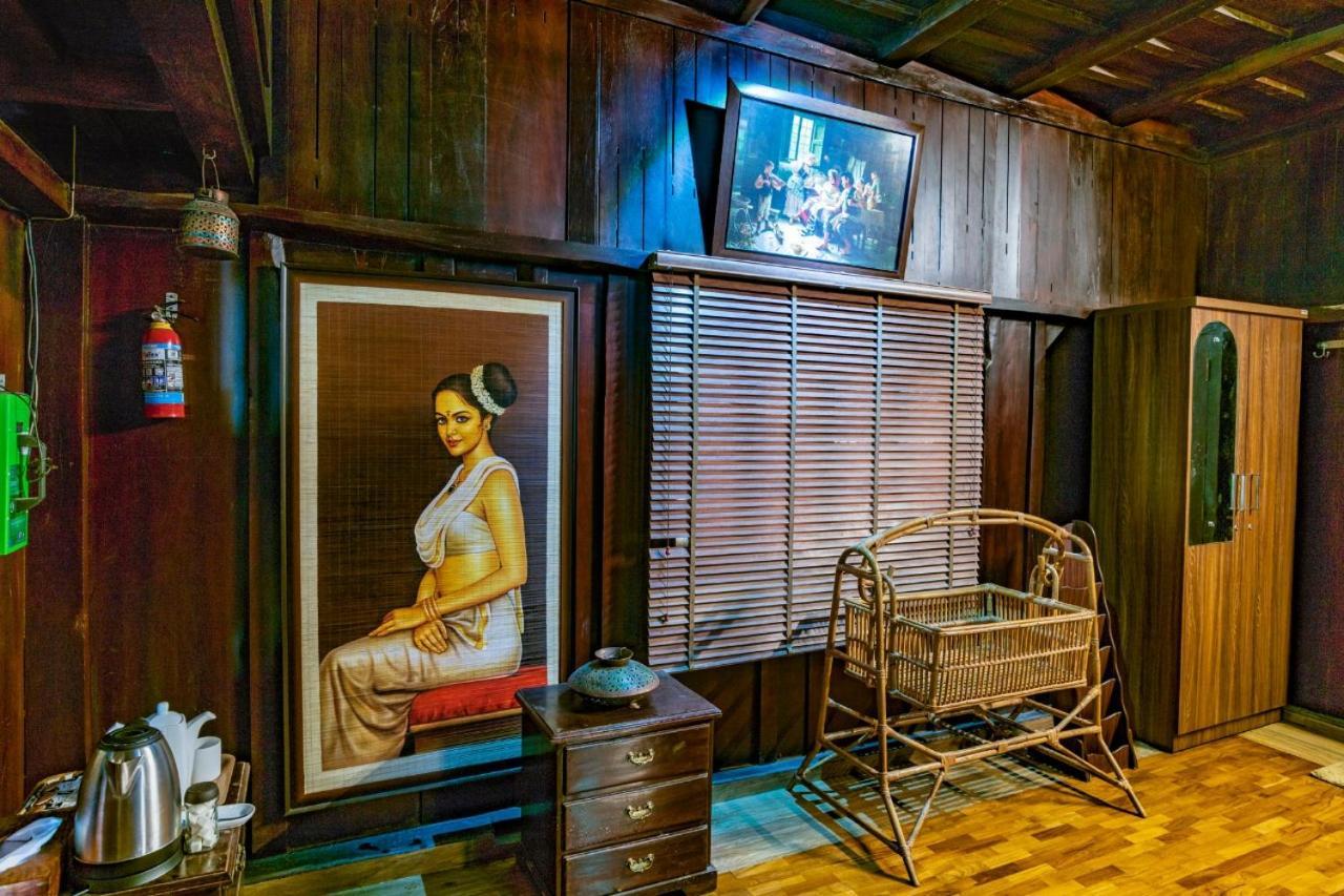 คาสติลโย เดอ วูด Hotel Kottakamboor ภายนอก รูปภาพ