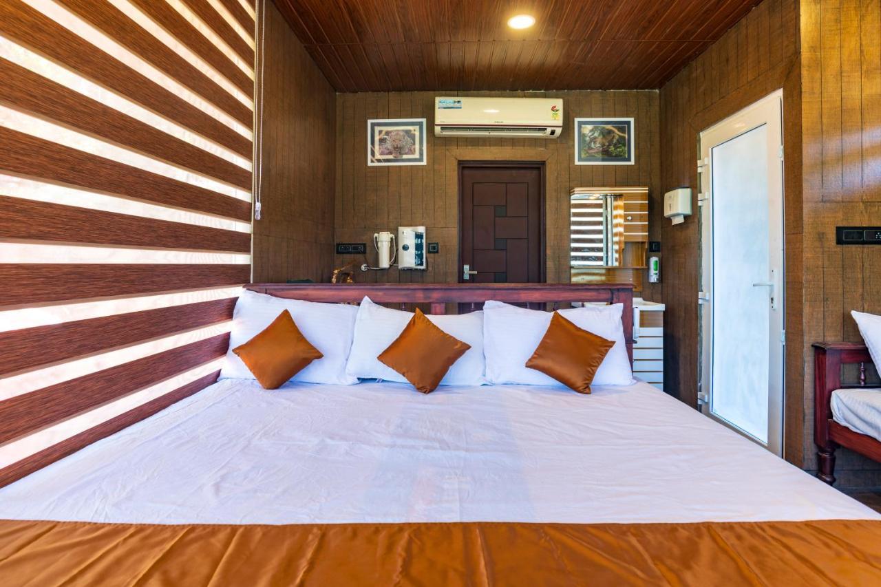 คาสติลโย เดอ วูด Hotel Kottakamboor ภายนอก รูปภาพ